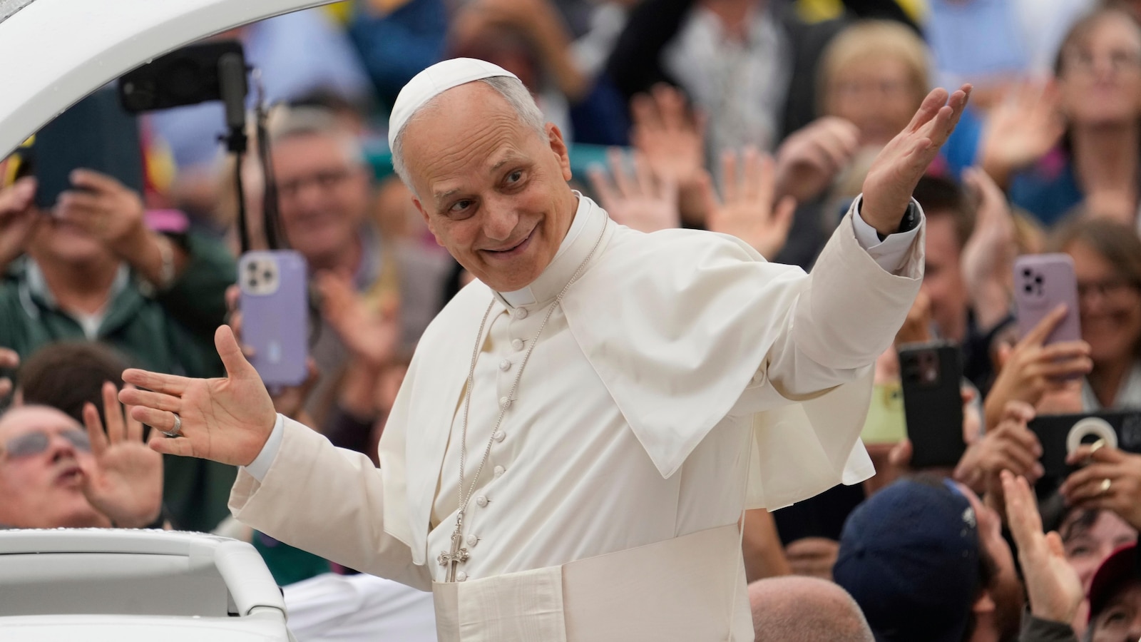 Chicago suburb where Pope Leo XIV grew up celebrates his 70th birthday with gospel music, balloons