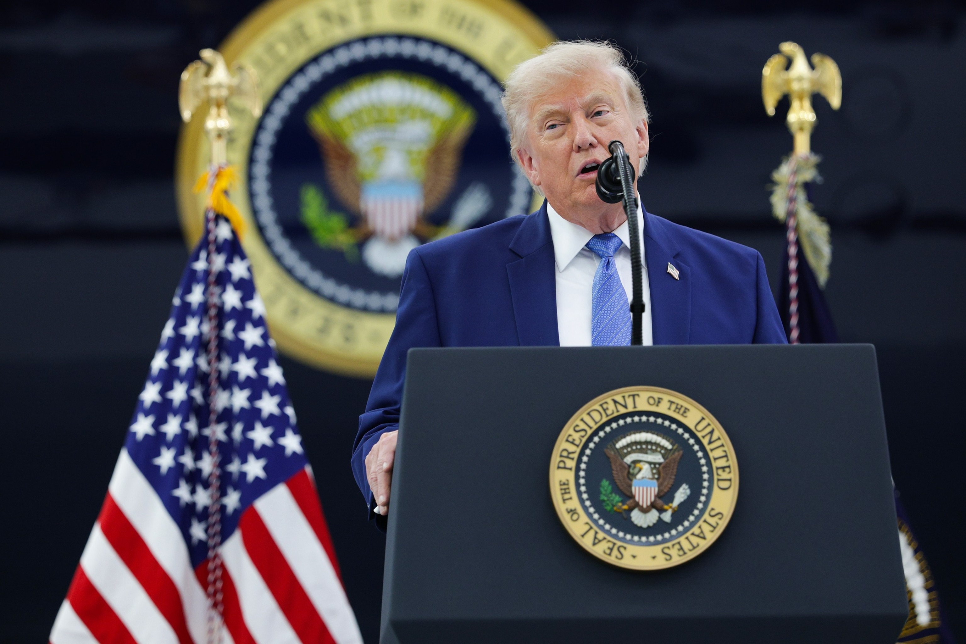 donald-trump-10-gty-gmh-260619_1781899650150_hpMain.jpg