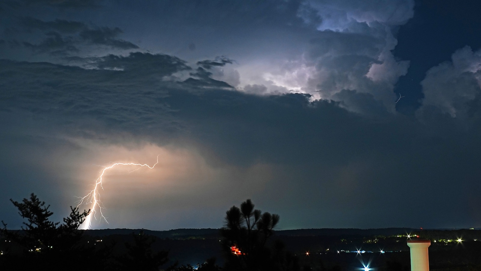 Severe weather across the South may bring tornadoes