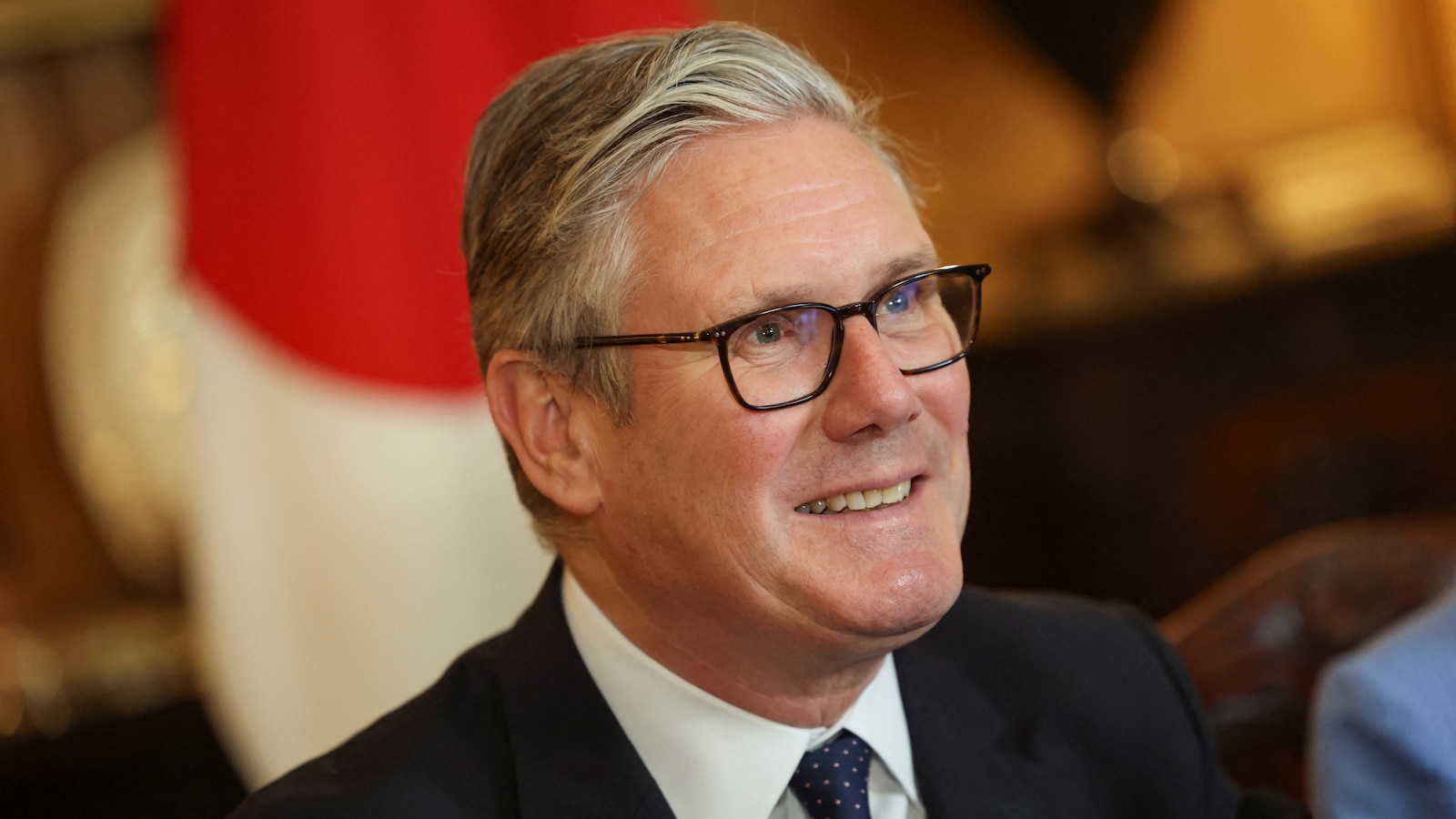 British leader expected to impose teen social media ban that goes further than Australia's