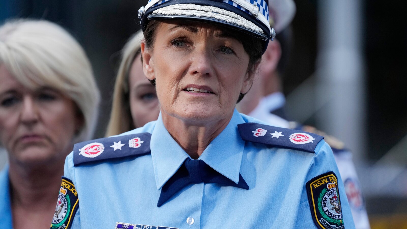 Australian police probe why man who stabbed 6 people to death in a Sydney mall targeted women
