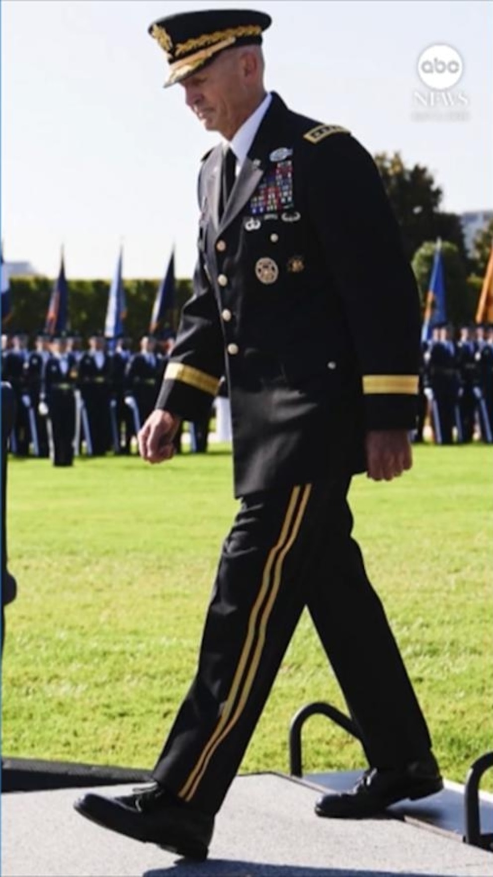 Video Secretary Hegseth ousts Army Chief of Staff General Randy George