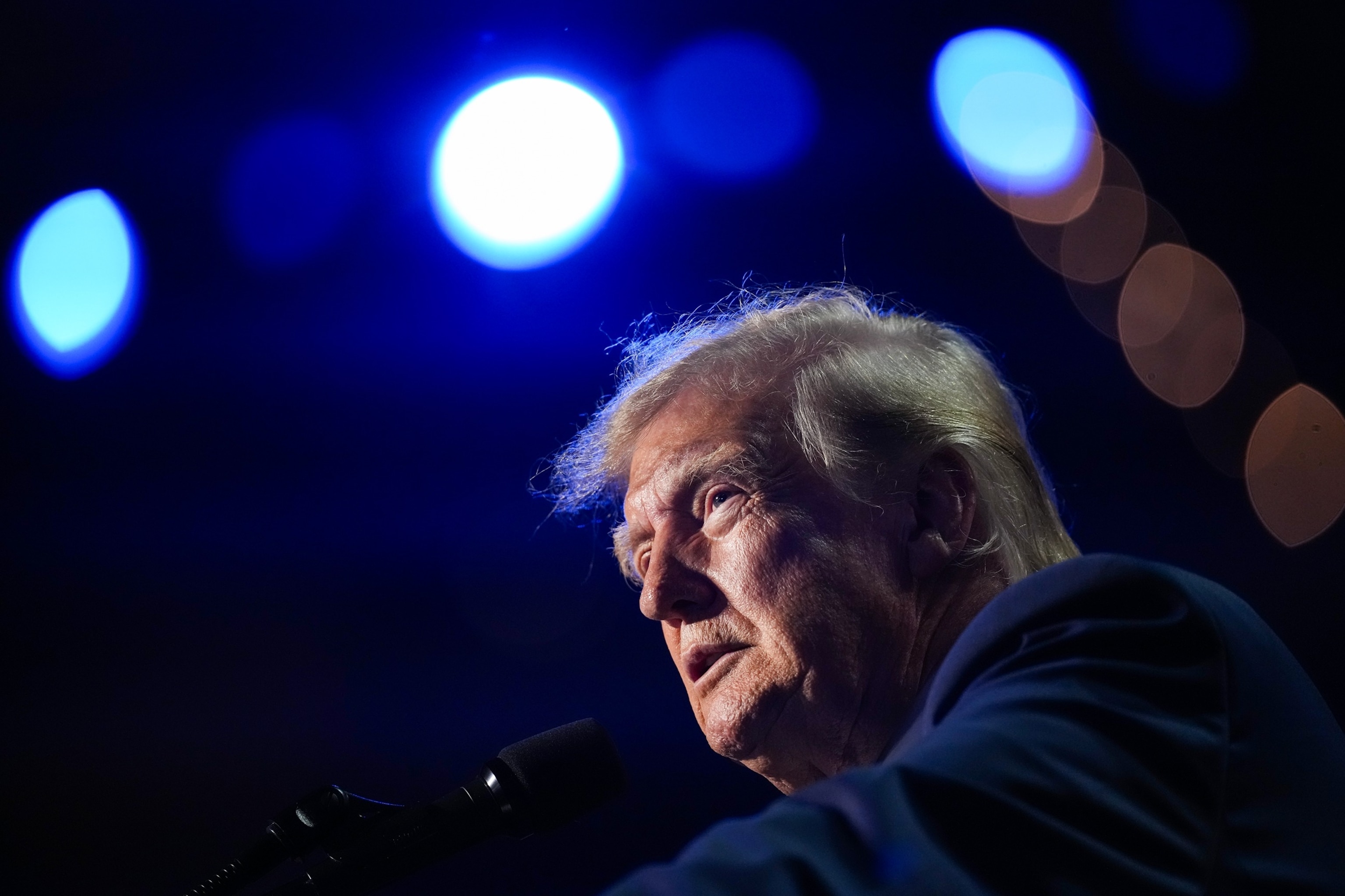 Image from article: Key takeaways from Trump's GOP midterm convention speech Image from article: Key takeaways from Trump's GOP midterm convention speech