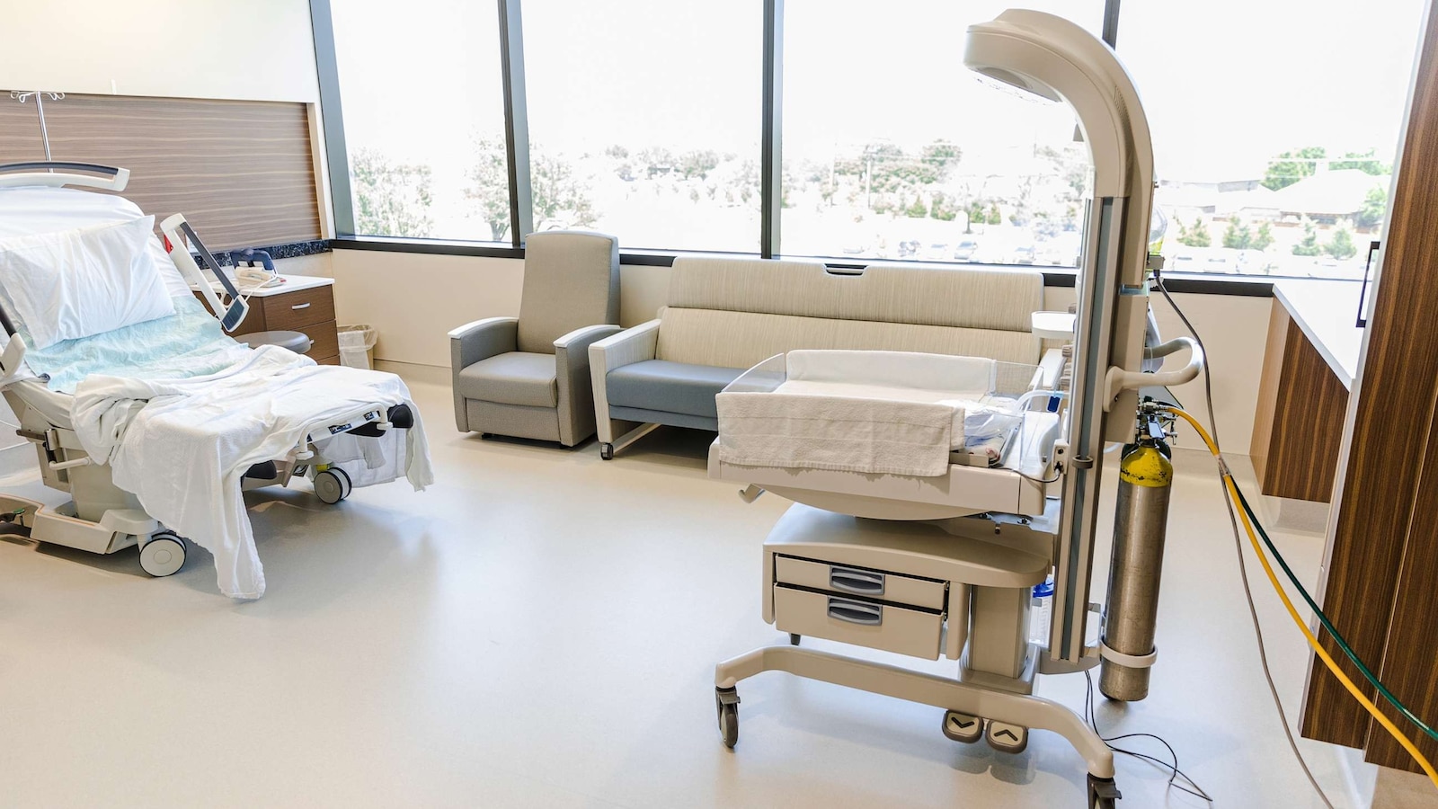 Millions of women in US have limited or no access to maternal care, new ...