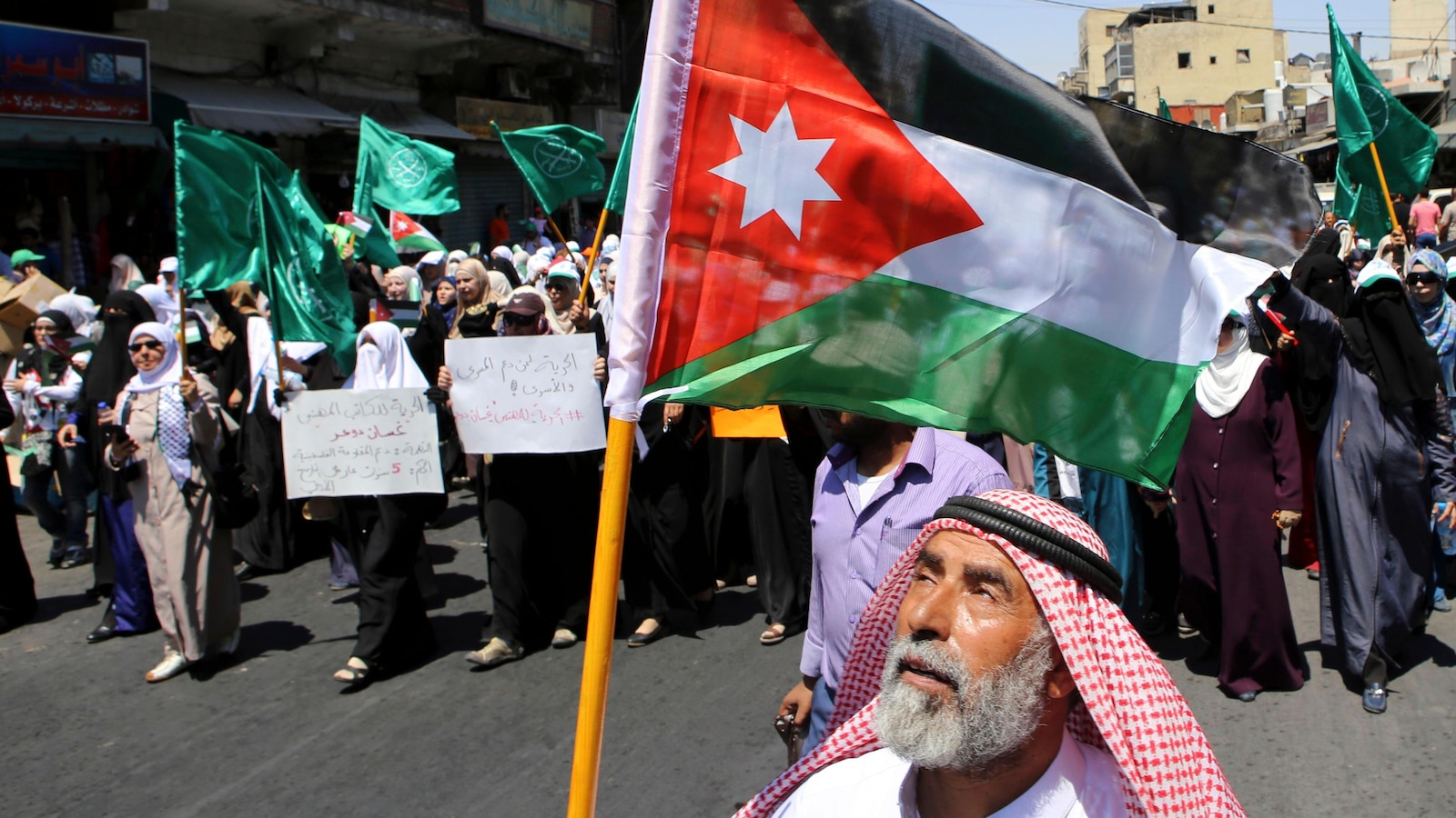 Администрацията на Тръмп определи ливанските йорданските и египетските клонове на