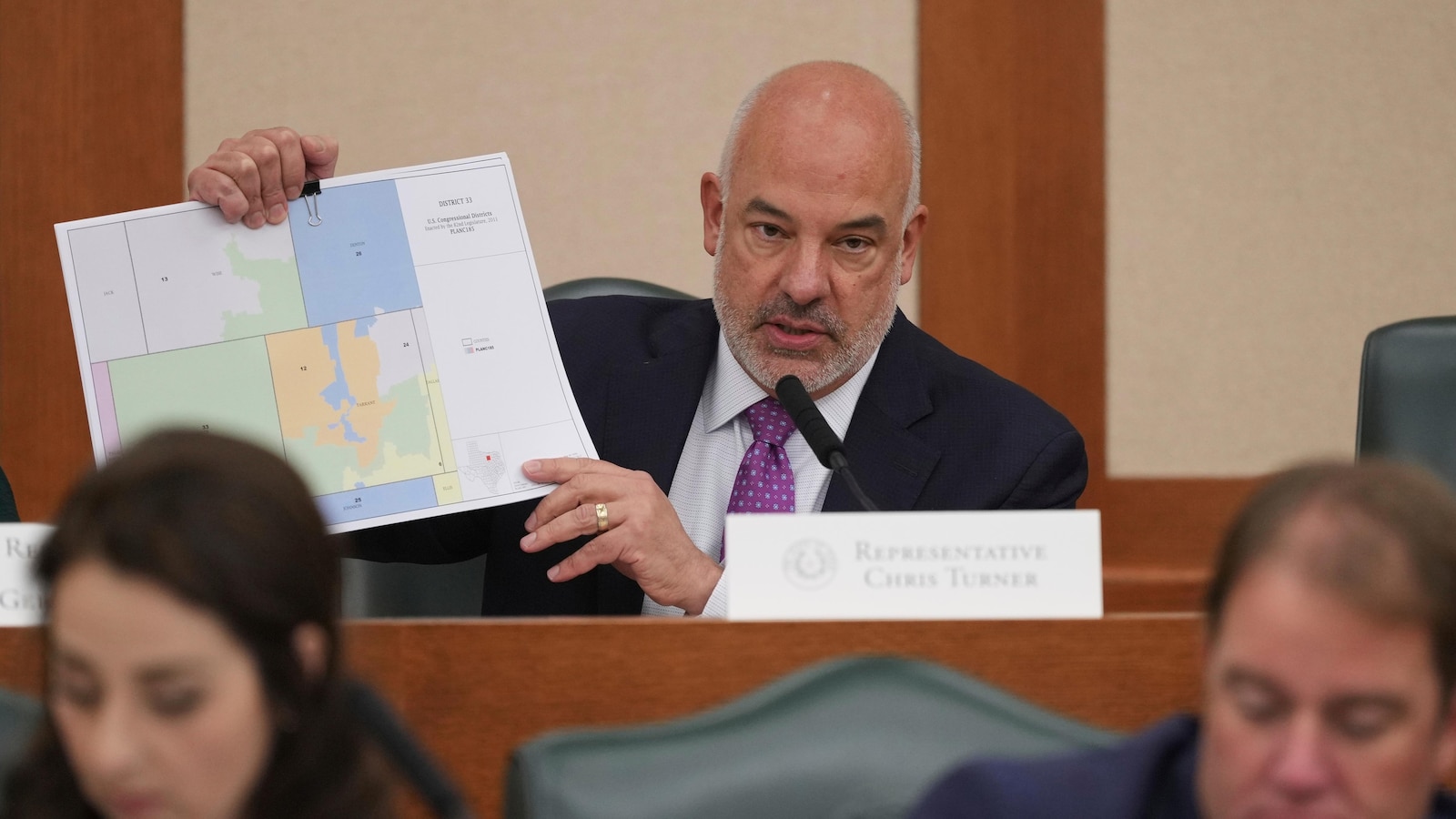 Texas Democrats Extend Illinois Stay to Block GOP Redistricting Amid Arrest Threats