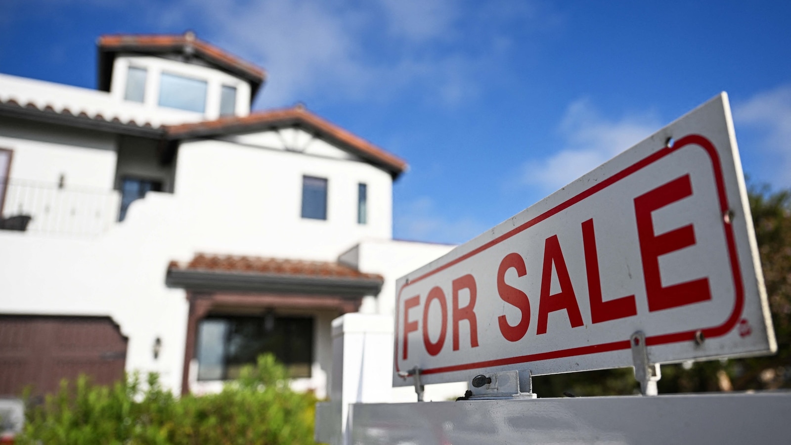 Mortgage rates have climbed to their highest level in 20 months as rising fuel prices and heightened inflation risks weigh on financial markets.