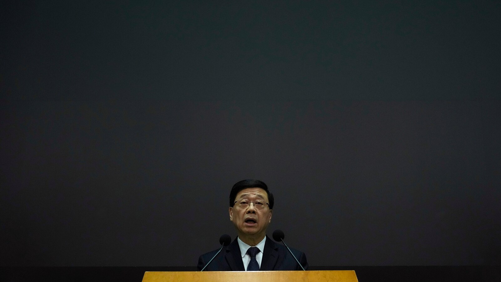 Hong Kong to set up inquiry into deadly fire