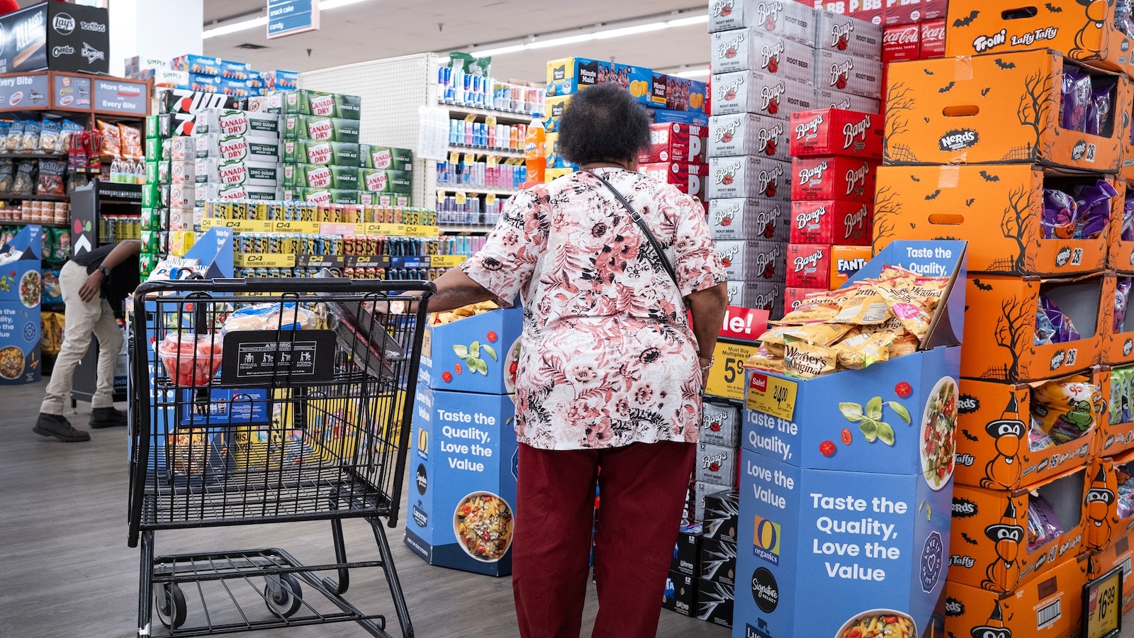 A monthslong surge of inflation is squeezing many household budgets and the rise in interest rates that has come as a response is threatening to worsen the financial crunch. Read more: