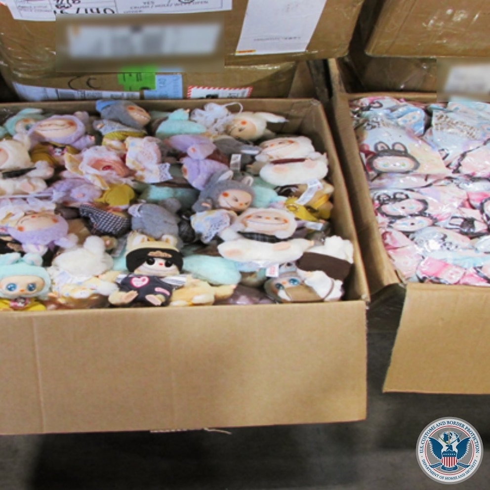 Over 11,000 counterfeit Labubu dolls worth $500,000 seized at Seattle ...