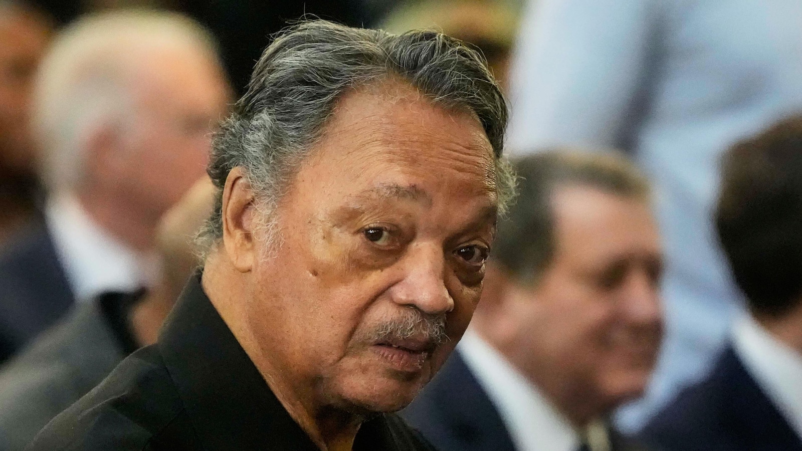 Civil rights leader Jesse Jackson leaves hospital after treatment for neurological disorder