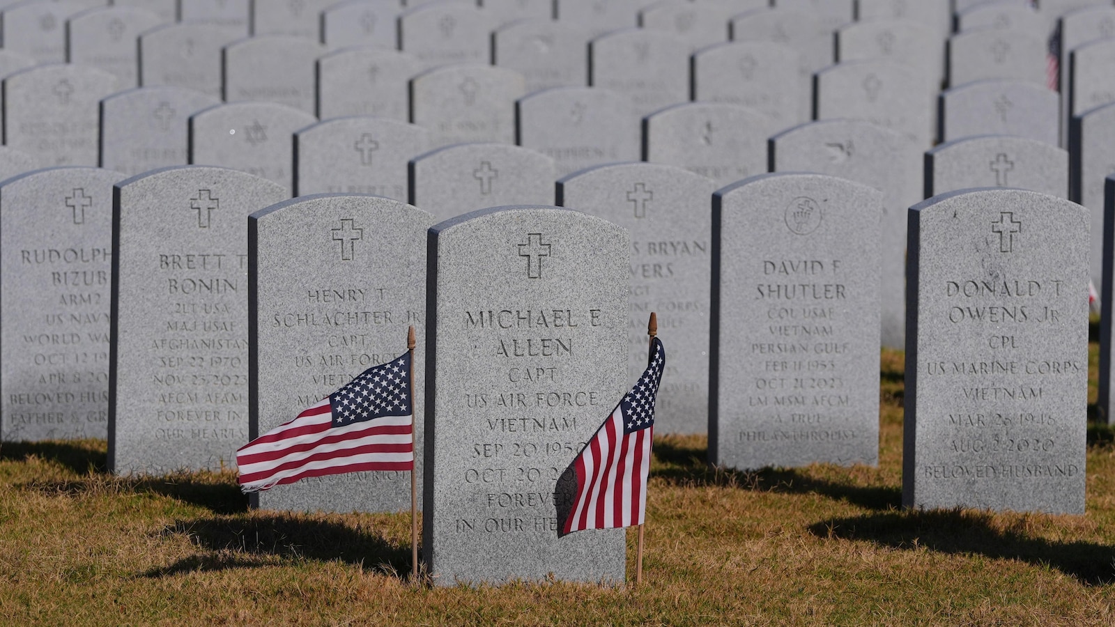 The government shutdown prompts the cancellation of some Veterans Day events