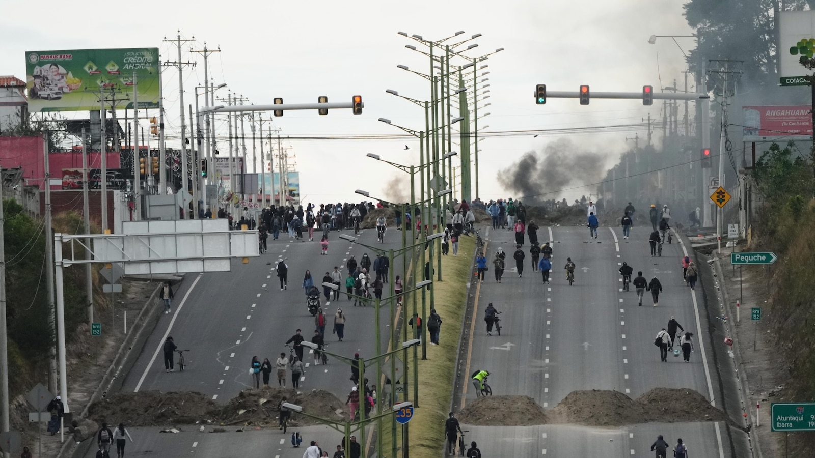 Violent Ecuadorian Protests Over Fuel Hike Kill Protester, Injure Soldiers