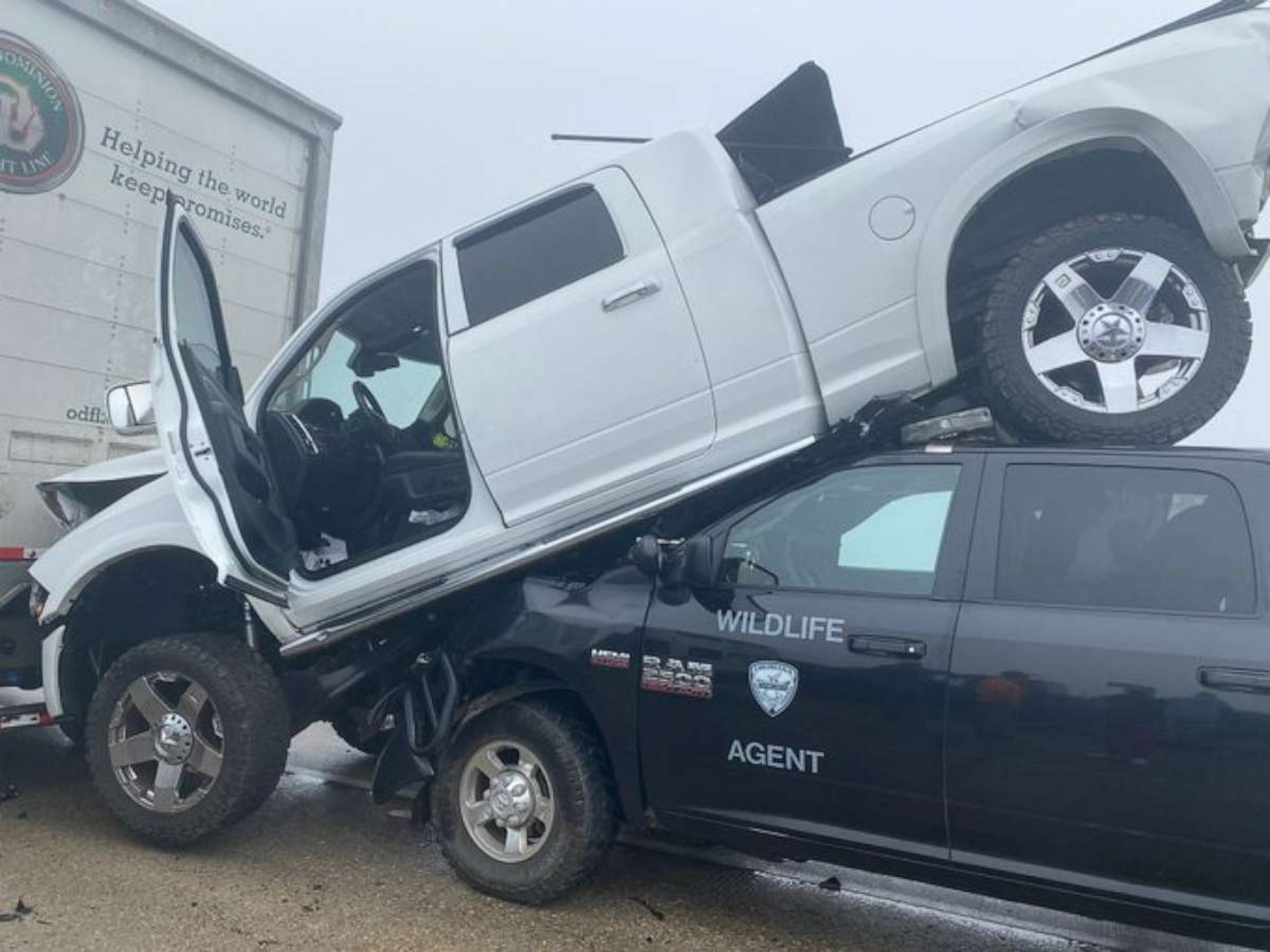 PHOTO: Multi-car crash on I-55 in St. John the Baptist Parish in La., Oct. 23, 2023.