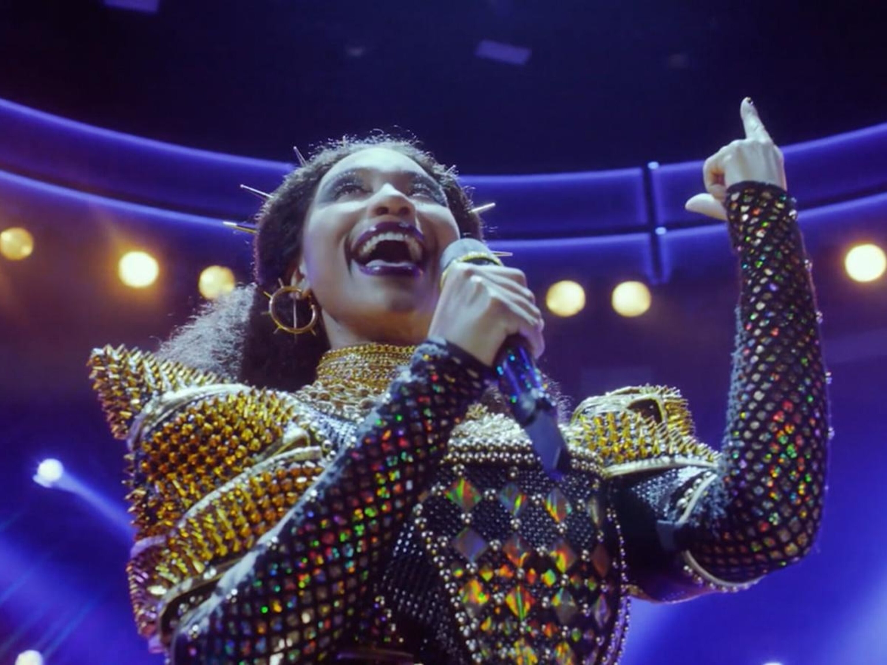 Video 'Six on Broadway' crowns a new queen - ABC News