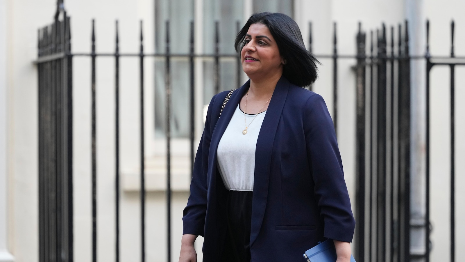 Британското правителство приветства новината че нетната миграция в Обединеното кралство