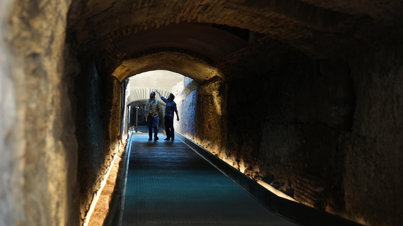 Once-secret Emperor Commodus' passage to Rome Colosseum opens to public for 1st time