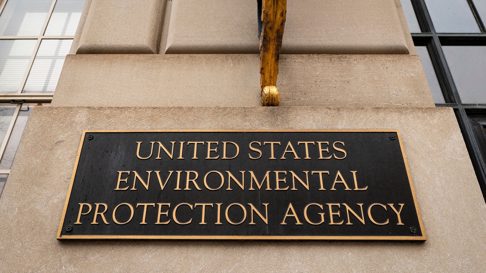 Trump EPA Seeks Repeal of Greenhouse Gas Finding