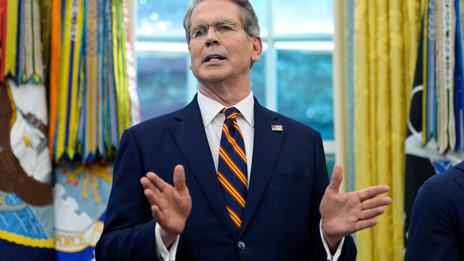 US and European officials meet to discuss new sanctions on Russia