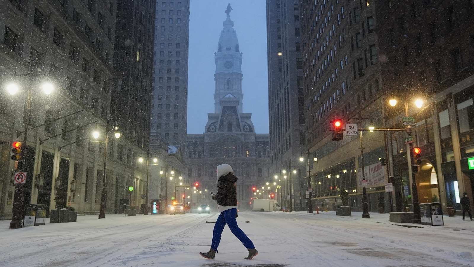 Winter storm live updates: More than 800,000 without power