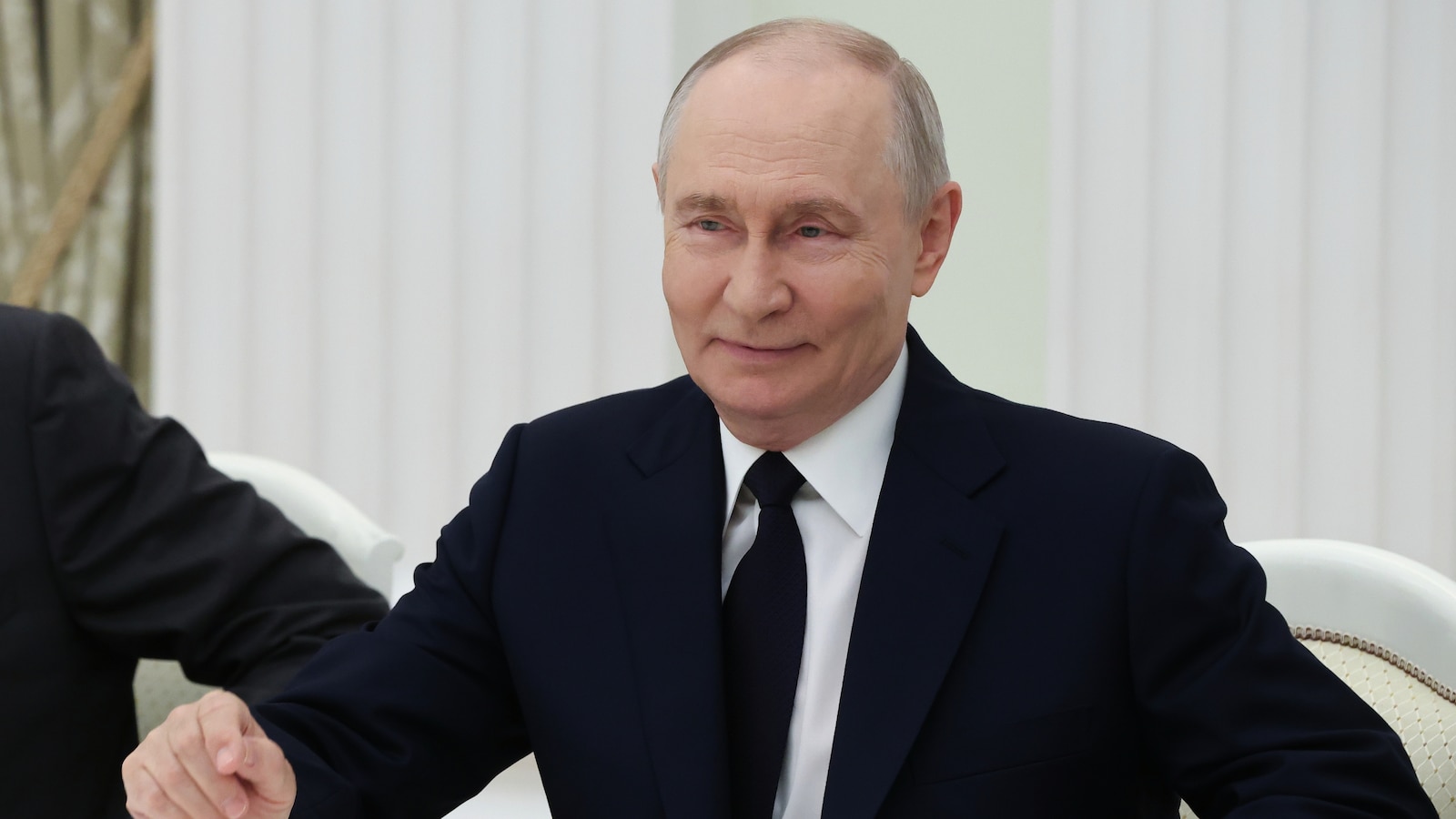 Путин издава указ, отварящ вратата за държавен контрол върху ключови обекти след удари с дронове