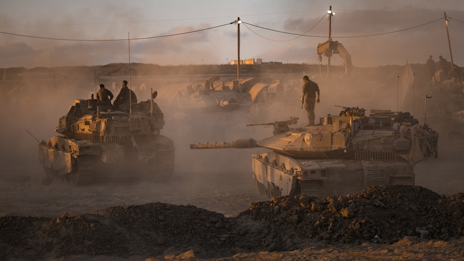 Israel Launches Full-Scale Gaza City Offensive, Mobilizing 60,000 Reservists