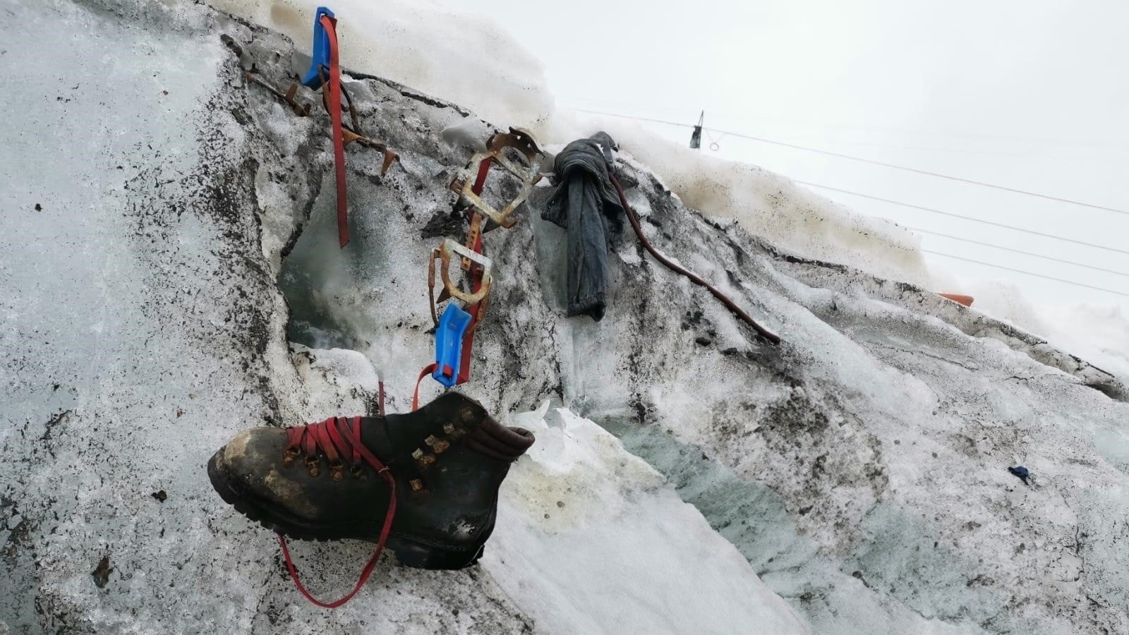 Body of hiker missing for 37 years discovered in melting glacier - ABC News
