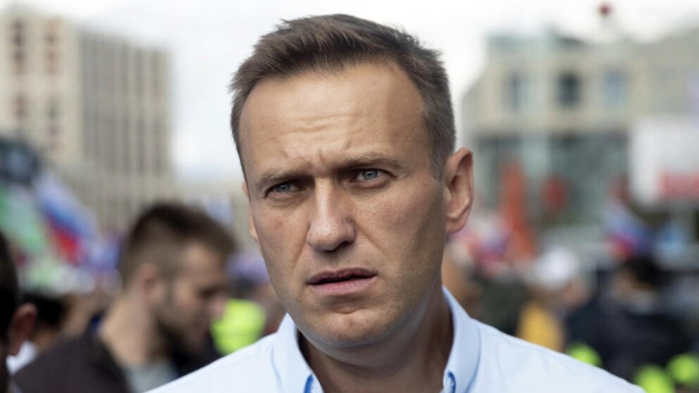 Video Alexei Navalny's death listed as 'natural,' mother says ABC News