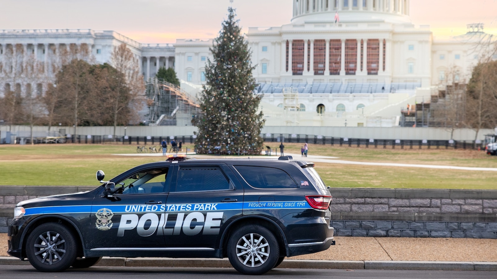 US Park Police officer shot in Washington, DC