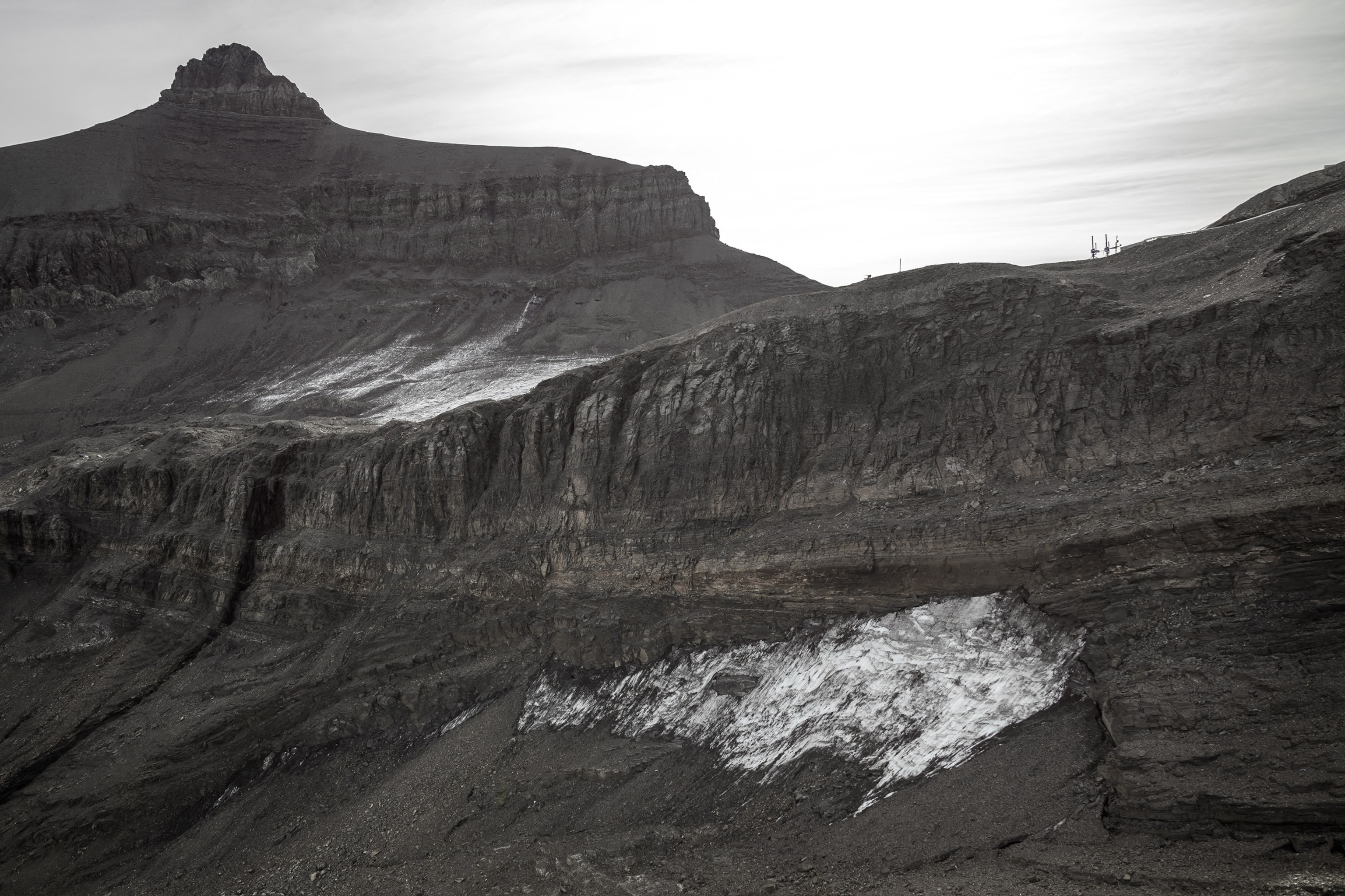 PHOTO: This photograph taken in western Switzerland, Sept. 24, 2026, shows the remains of the now tiny Dar glacier, above Les Diablerets.