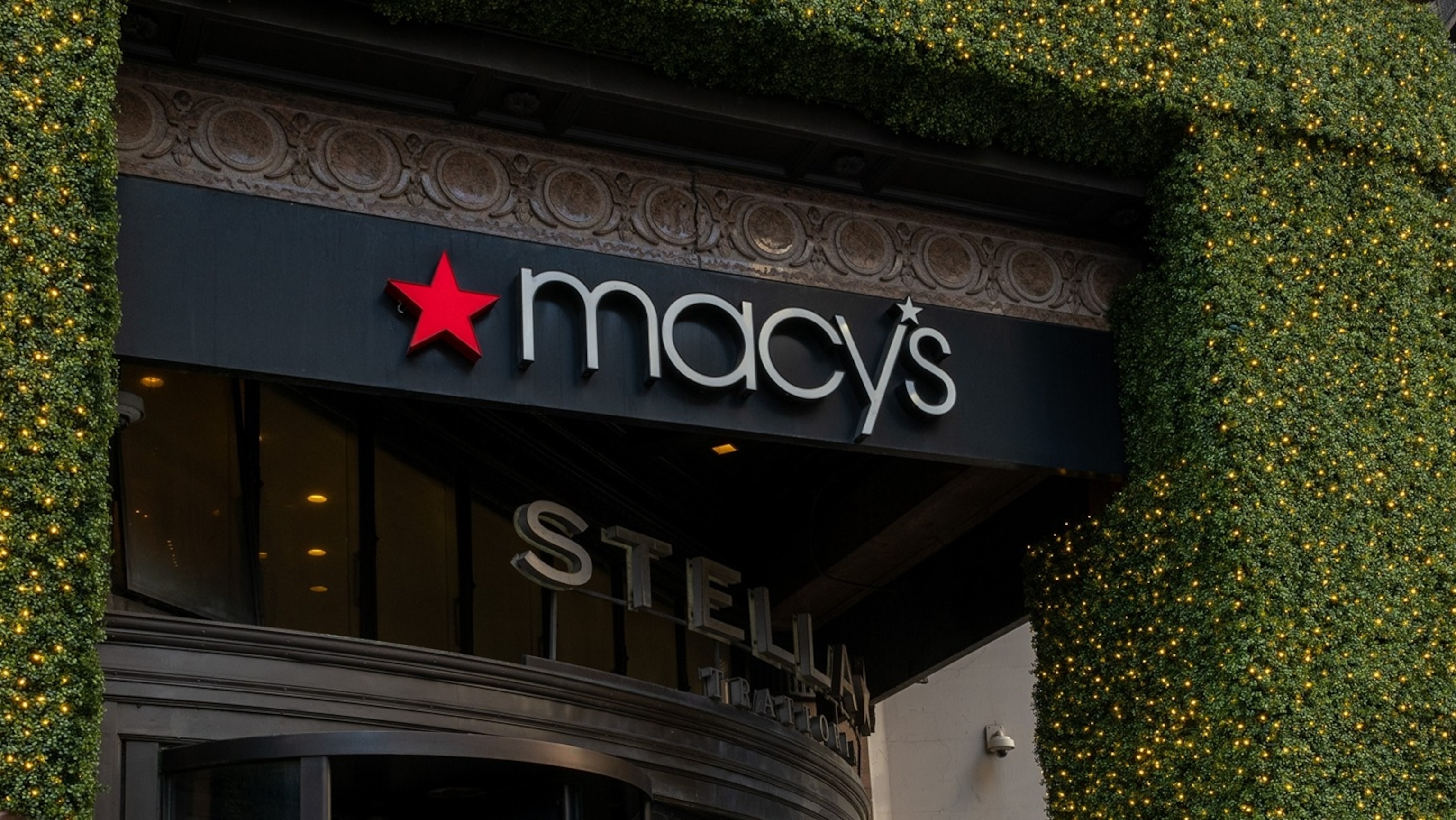 How could Macy s overlook millions in hidden expenses for years ABC News