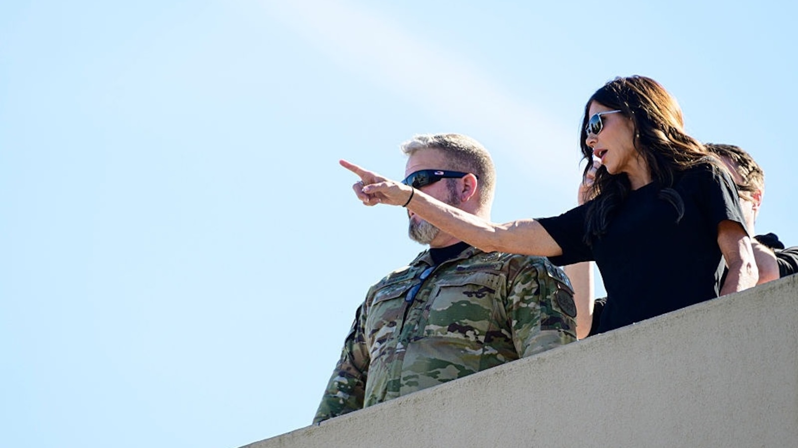 Homeland Security Sec. Noem Issues Ultimatum to Portland Mayor, Threatens Federal Officer Surge
