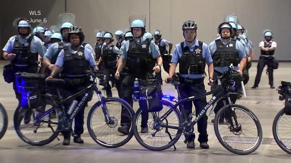 Video Chicago officials ramp up security ahead of expected protests at ...