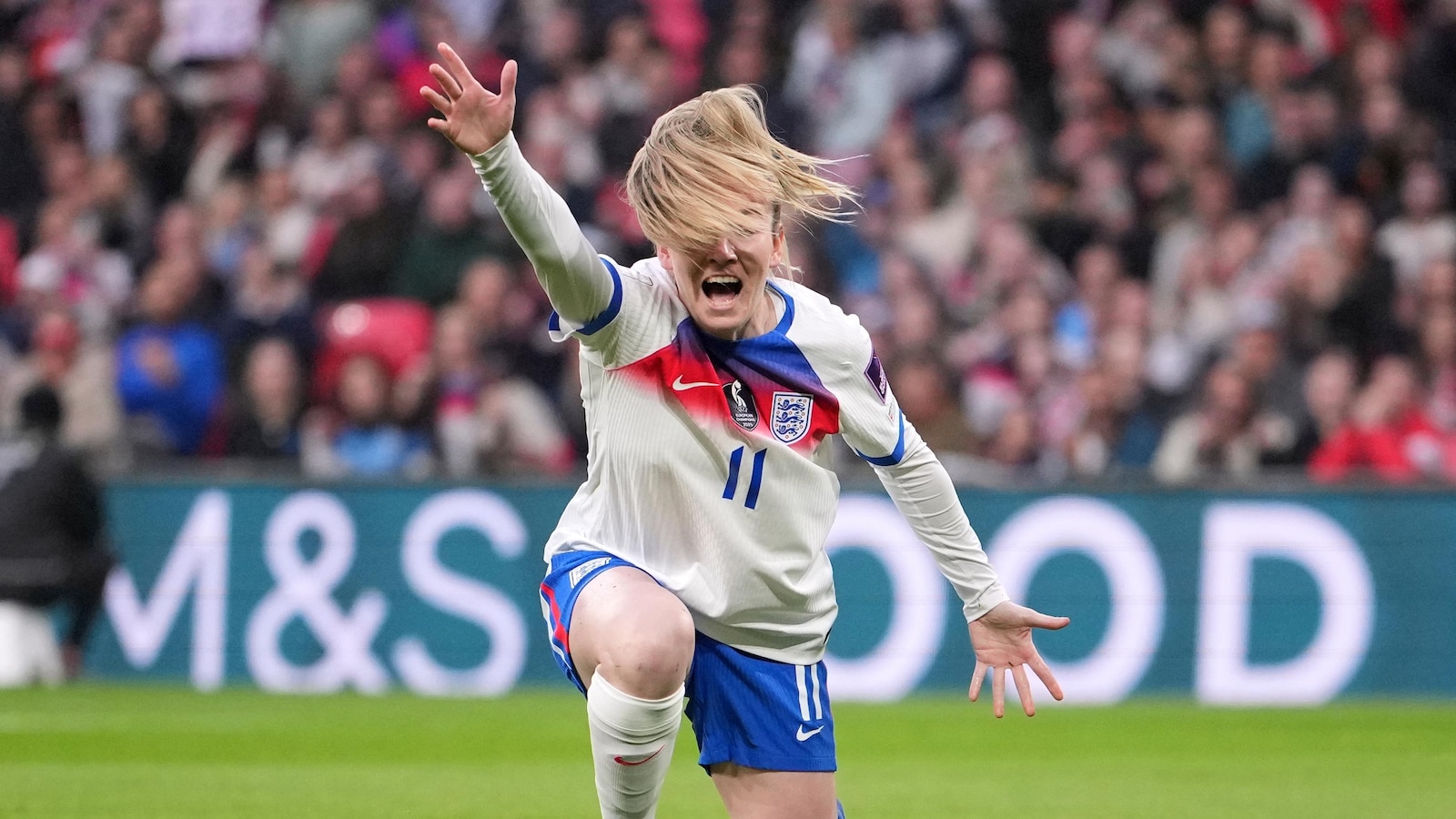 England Beats DR Congo 2-1 as Kane Scores Twice