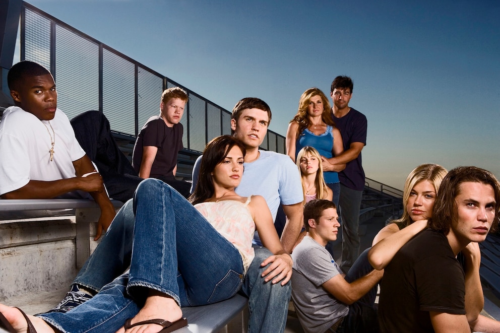 PHOTO: Friday Night Lights cast. 
