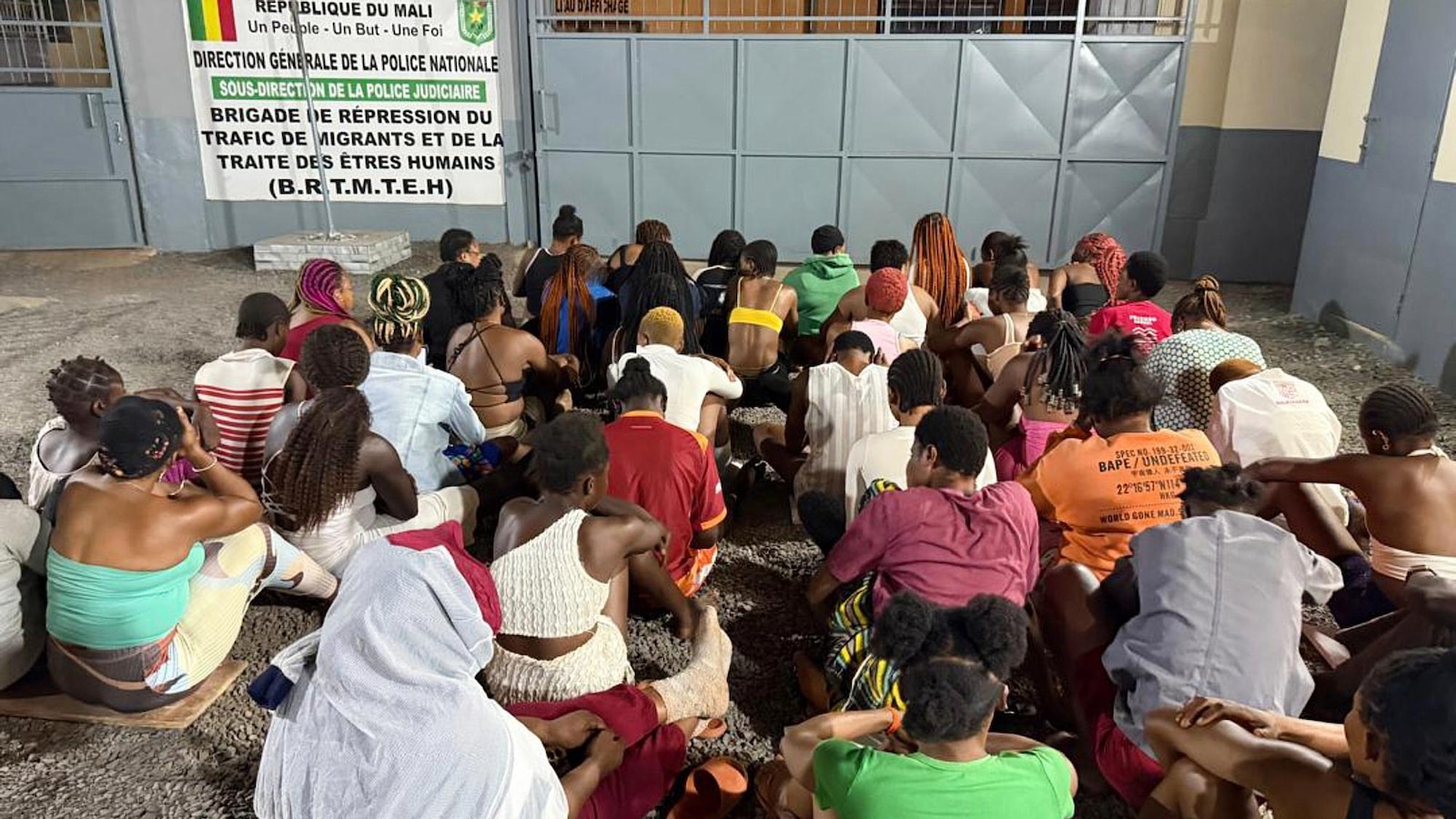 Интерпол арестува повече от 3700 заподозрени в глобална акция срещу трафика