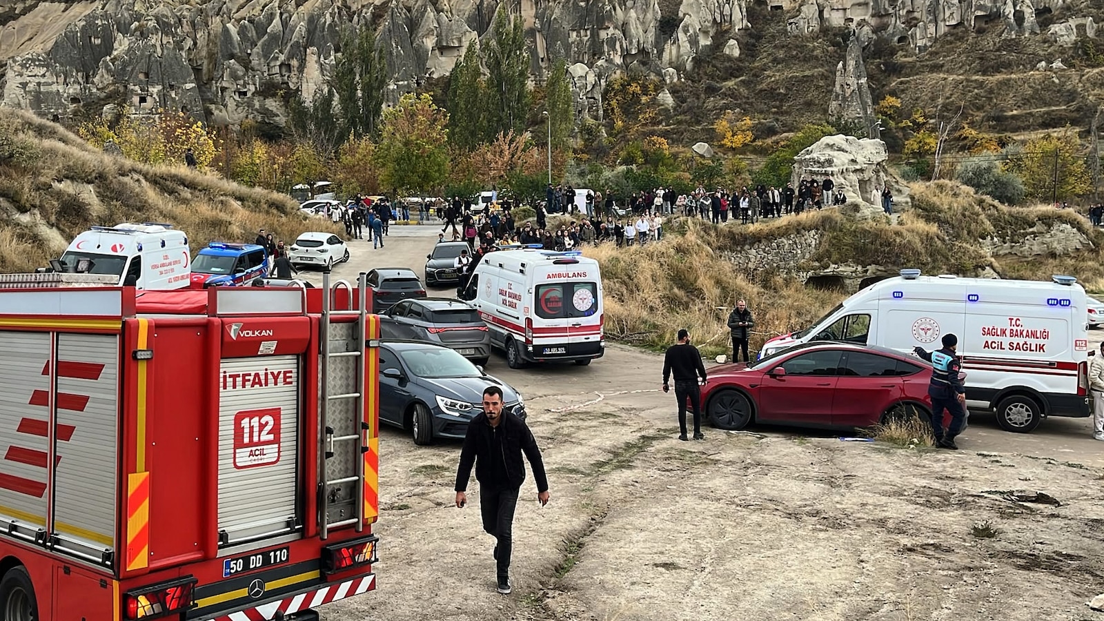 Срутване на скално образувание в туристическия регион Кападокия в Турция уби най-малко 2