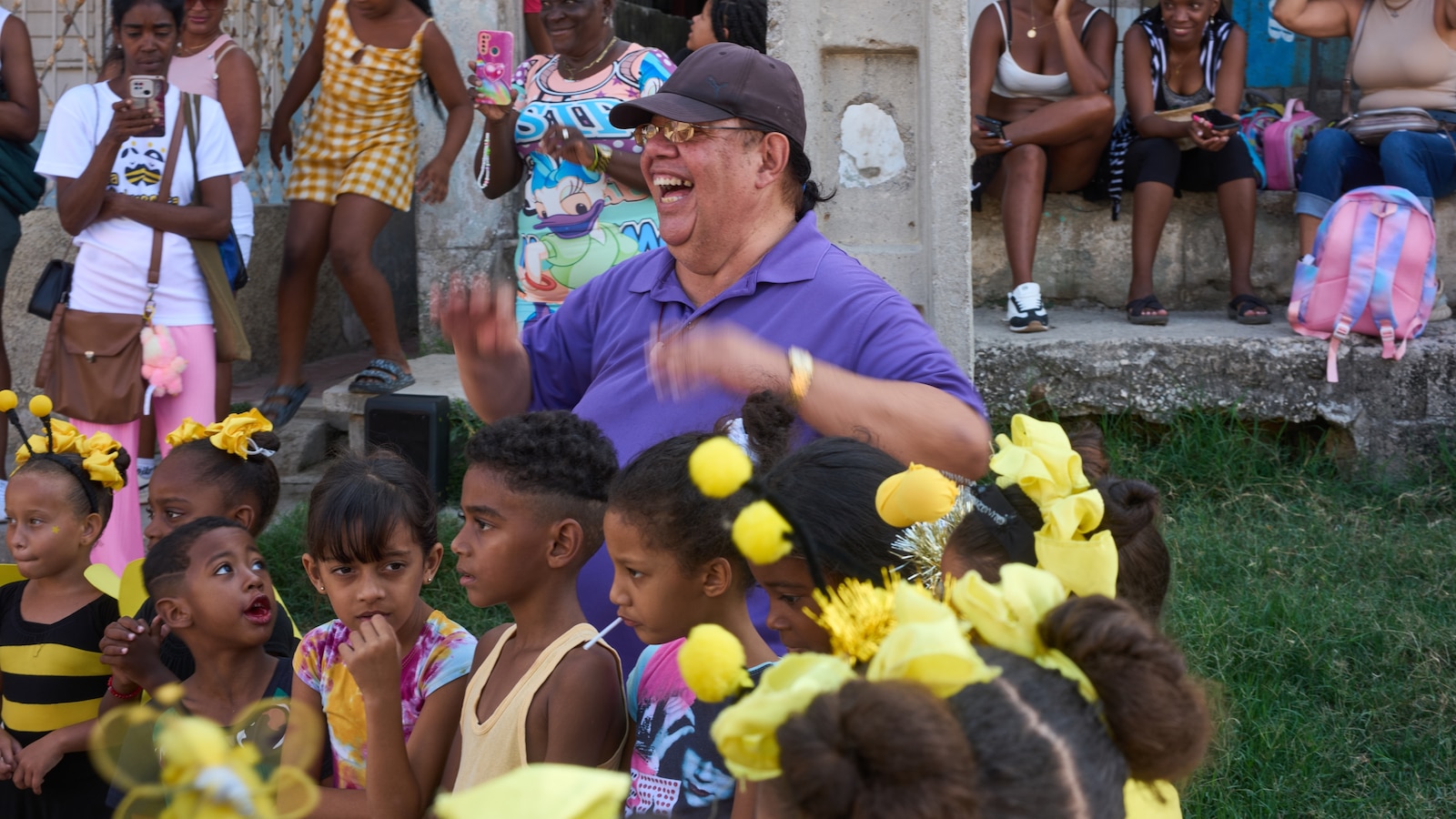 Cuban dancer finds meaning and work in the streets as the island's art scene fades
