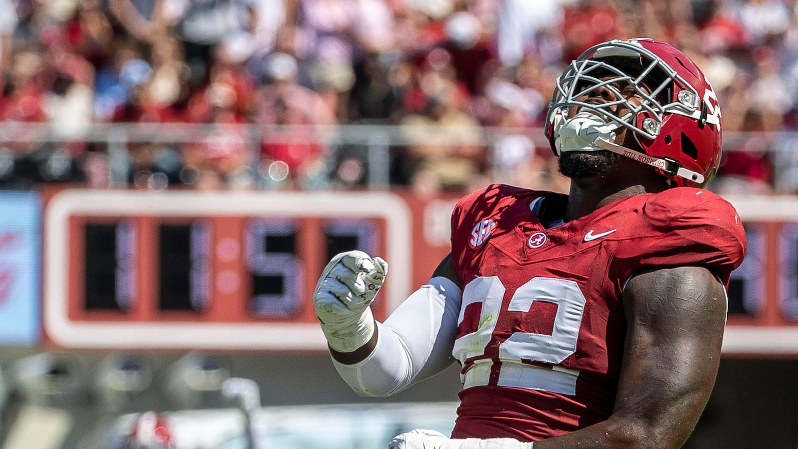 Ty Simpson delivers again as No. 19 Alabama handles Wisconsin for the 2nd straight year, 38-14