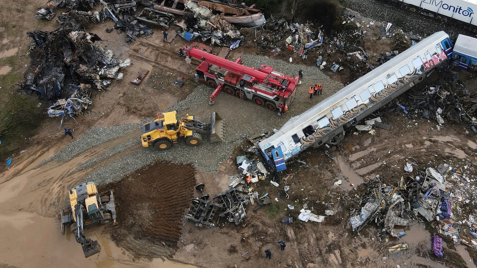 Дерайлирането на високоскоростен влак в Южна Испания доведе до смъртта