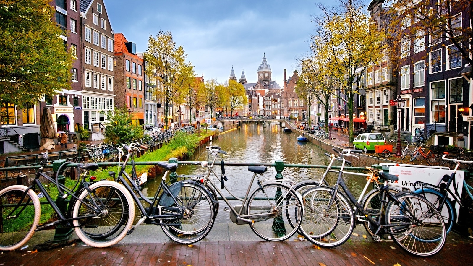 What to know about secondhand travel booking: Expert tips to get discounts on dream destinations