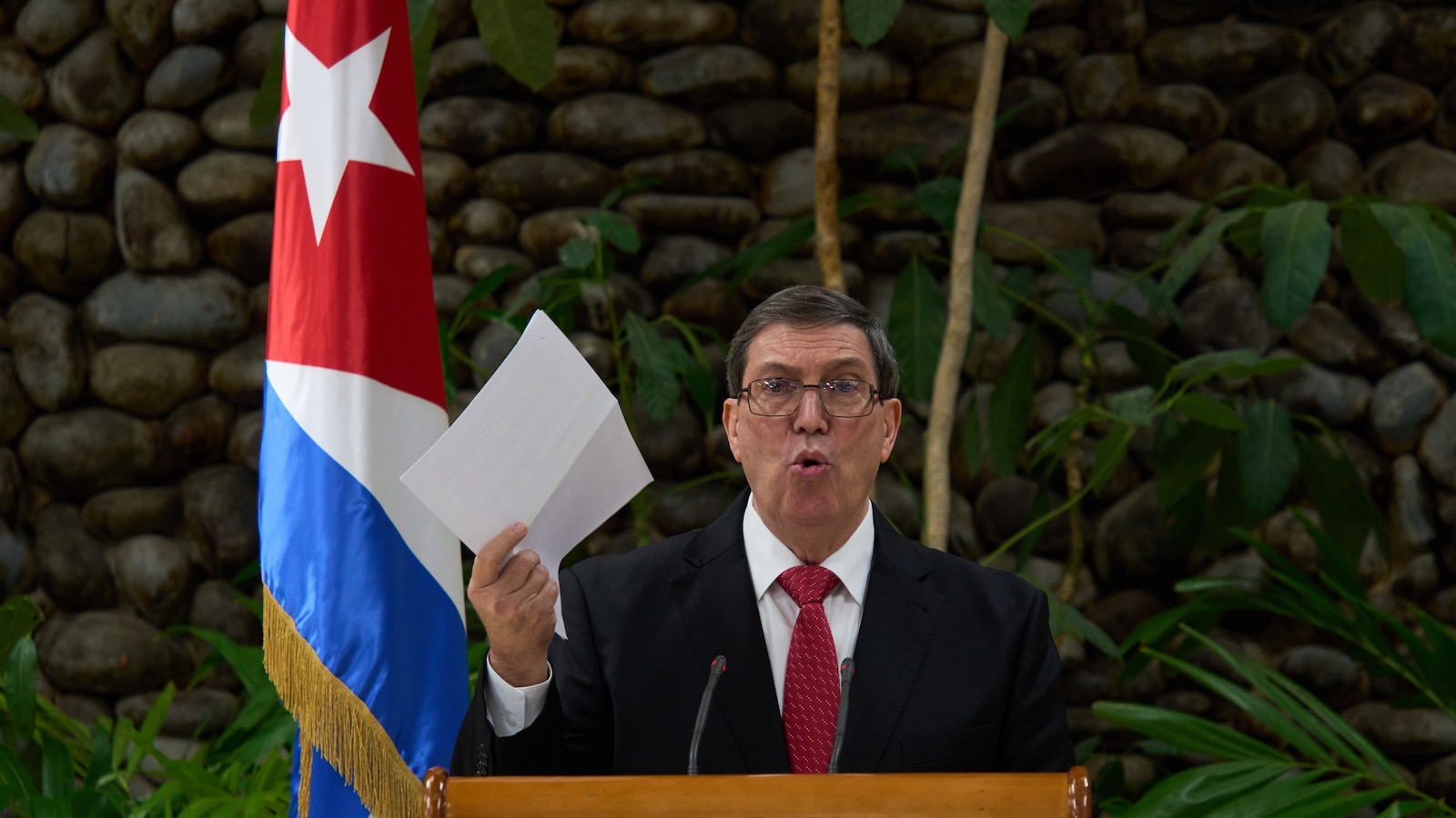  UN holds annual vote on condemning US embargo on Cuba as tensions spill into public