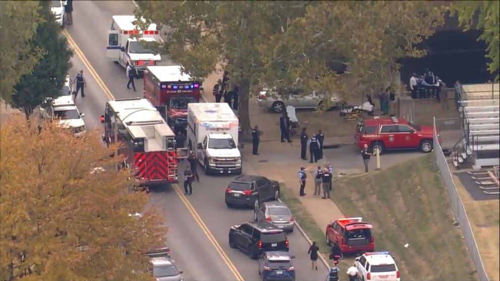 Video At least 5 injured in St. Louis school shooting - ABC News