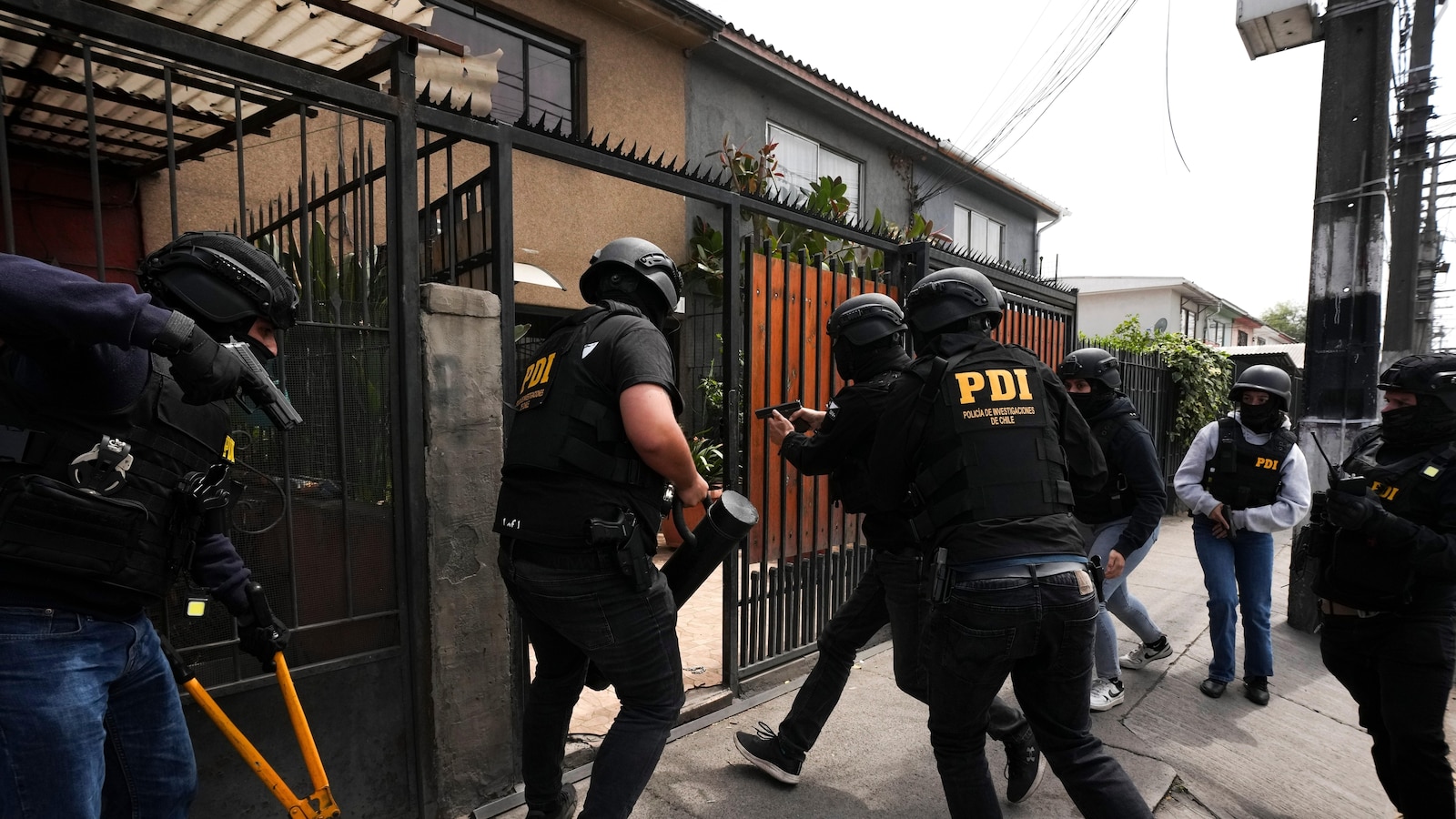 Security becomes top issue for Chileans ahead of presidential elections