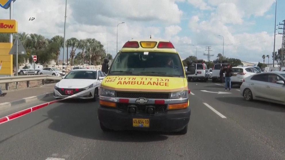 Video 2 dead after terror attack near Tel Aviv - ABC News