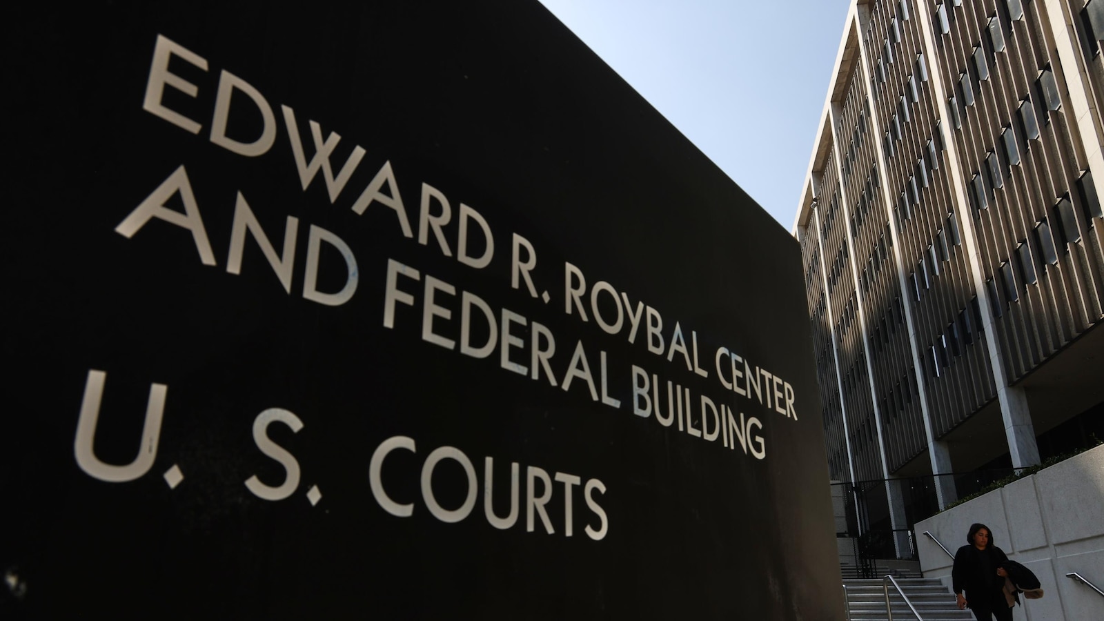 Man shot by federal agents during arrest streams law enforcement activity on TikTok