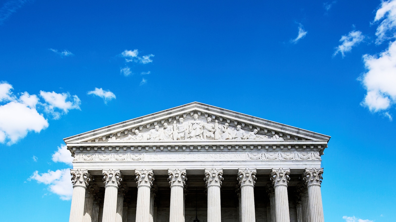Supreme Court sides with Trump in immigration judges speech restrictions dispute Supreme Court sides with Trump in immigration judges speech restrictions dispute