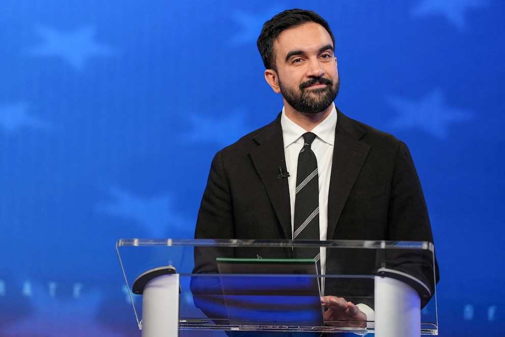 PHOTO: US-POLITICS-VOTE-NEW YORK-DEBATE