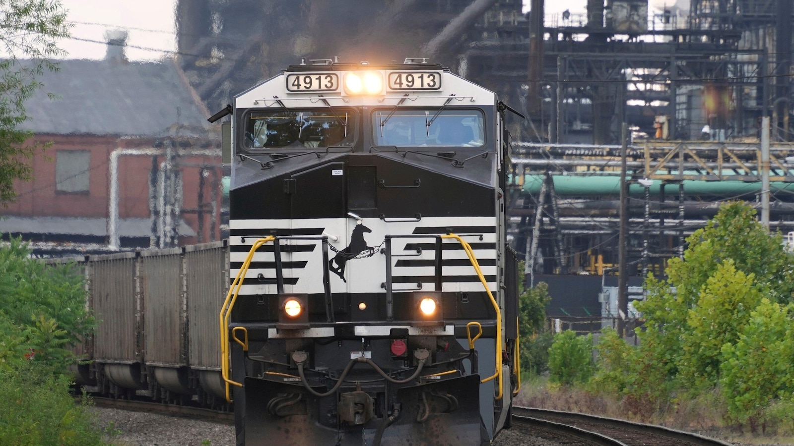 Norfolk Southern's profit slips 12% amid merger costs and economic uncertainty