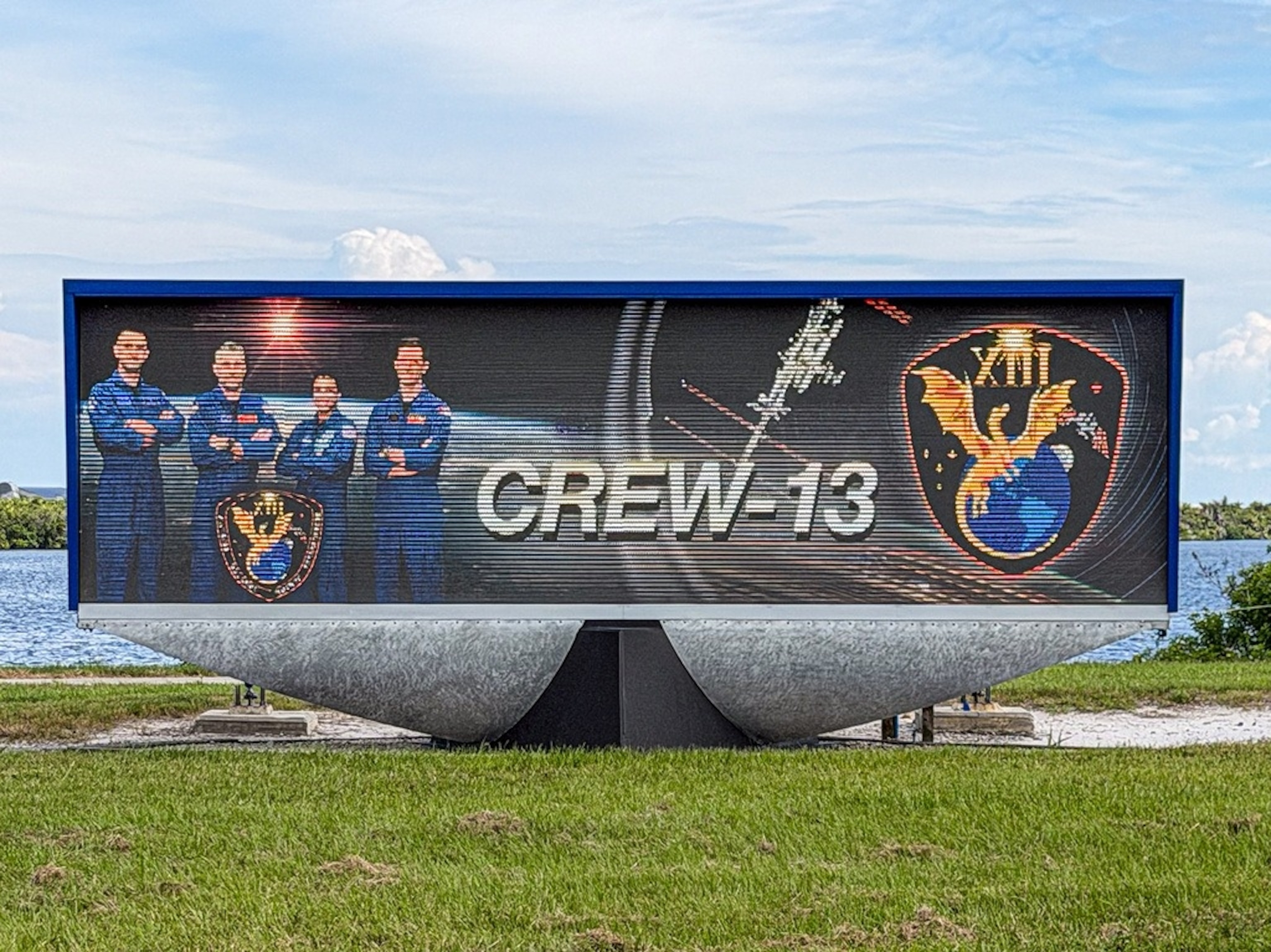 PHOTO: FL: SpaceX Falcon 9 CREW-13